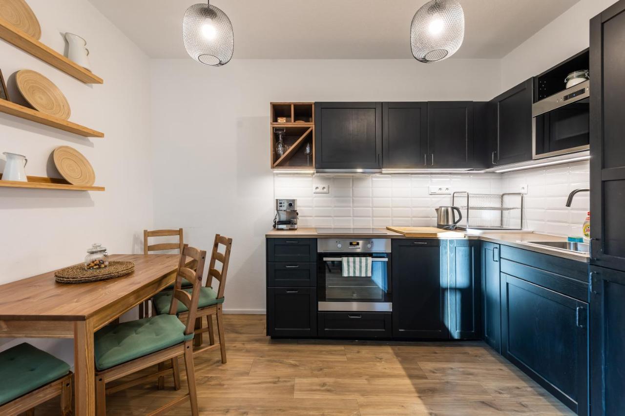 Lucnica Apartments ตาเล ภายนอก รูปภาพ